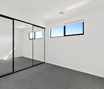 New home in a great location - Photo 5