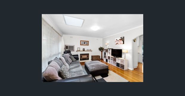 LOCATION! LOCATION! LOCATION! - Photo 1