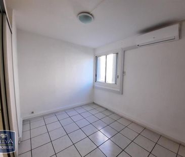 Location Appartement 3 pièces 57m² ST DENIS 97400 - Photo 2