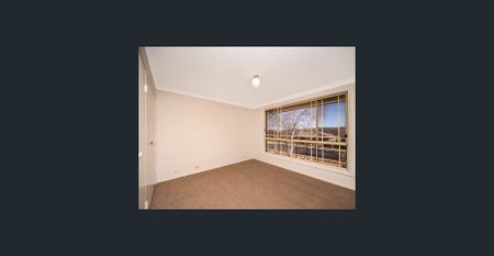 LOVELY FAMILY HOME - Photo 3