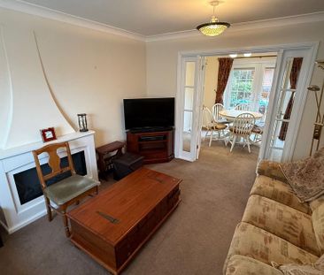 4 bedroom detached house to rent - Photo 1