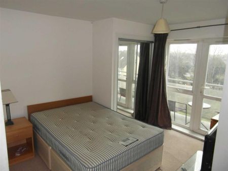 1 bedroom flat to rent - Photo 2