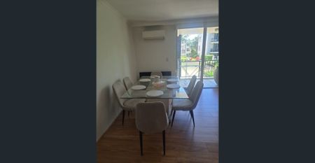 BRIGHT & SUNNY APARTMENT - Photo 3