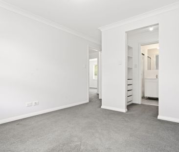 FOUR BEDROOM TOWNHOUSE - Photo 1