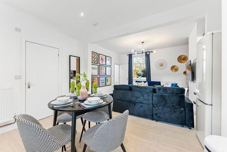 Mount Pleasant - Photo 2