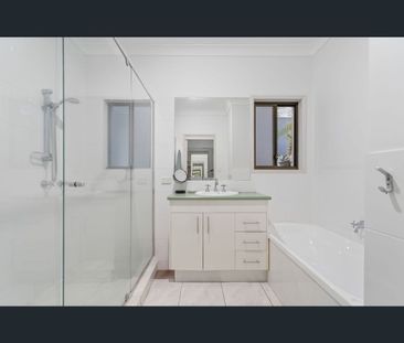 8 Aquarius Street, Reedy Creek, Qld 4227 - Photo 2
