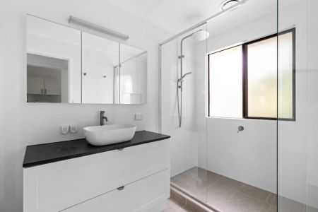 Character Home with Panoramic Views & Yard Care - Photo 5