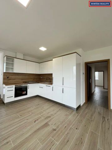 Pronájem bytu 4+kk 108 m - Photo 2