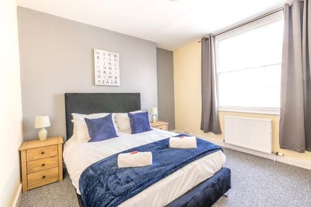 7 Bed End Terrace, Cave Street, BS2 - Photo 3