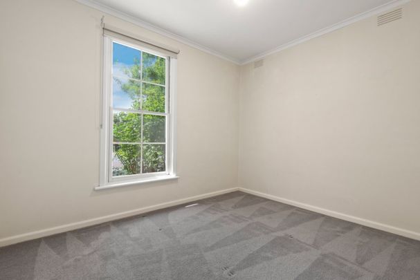 Quiet and Well Positioned Welcoming Unit in Balwyn North - Photo 1