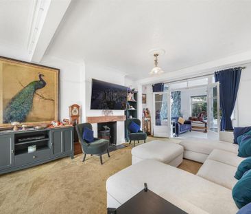 5 bedroom semi-detached house to rent - Photo 2