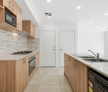 Modern Family Home in Peaceful Eglinton Area - Photo 5
