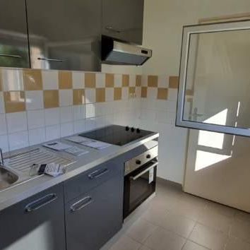 Location Appartement 2 pièces 47m² PECQUENCOURT 59146 - Photo 2