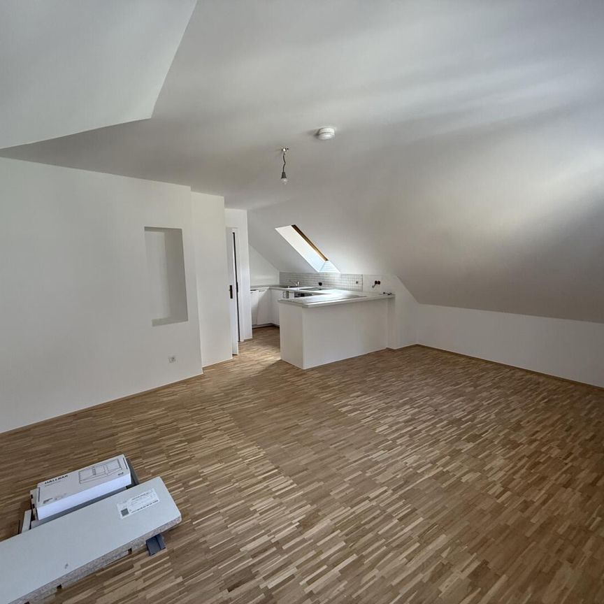 Deutschfeistritz, tolle 2-Zimmer-DG-Wohnung in ruhiger zentraler Lage zu beziehen - Photo 1