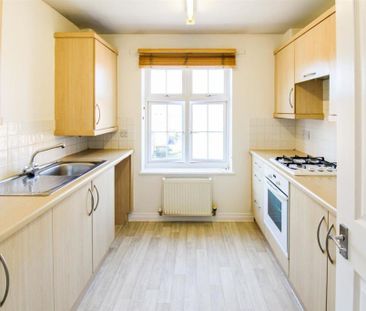 2 bedroom flat to rent - Photo 4