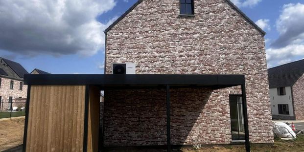 Woning te huur in Hoeselt voor € 1.400 met 4 slaapkamers - Photo 1