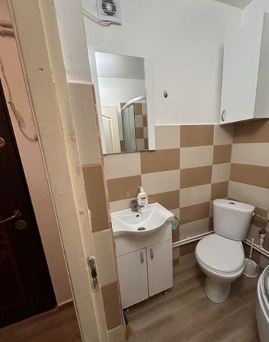 1300 ron! Garaoniera Podu Ros - Nicolina - Fotografie 4