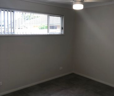 Neat and Tidy 2 bedroom cottage. - Photo 2