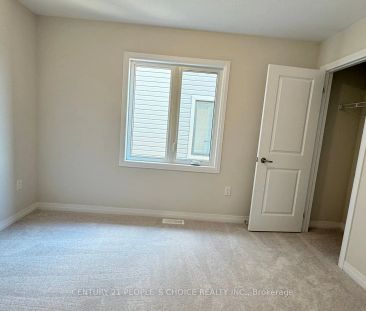 Property For Lease | X9044991 - Photo 4