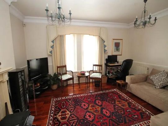3 bedroom flat to rent - Photo 1