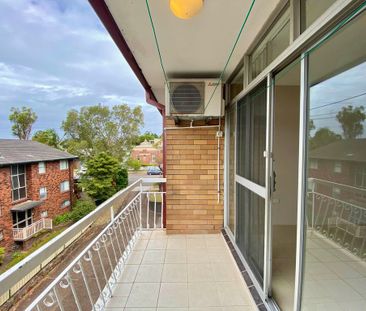 11/148 Teralba Road, Adamstown - Photo 2