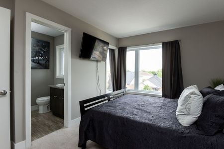 For Lease - 2144 Meadowgate Boulevard, London South, Ontario - Photo 5