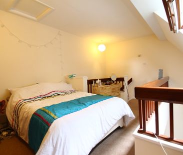 Templecombe Mews, Oriental Road, Woking, Surrey, GU22 7DL - Photo 6