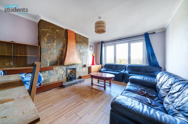 4 bedroom semi-detached house to rent - Photo 1