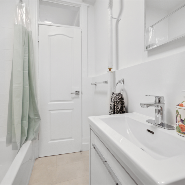 Entire Apartment - Charles St - Photo 1