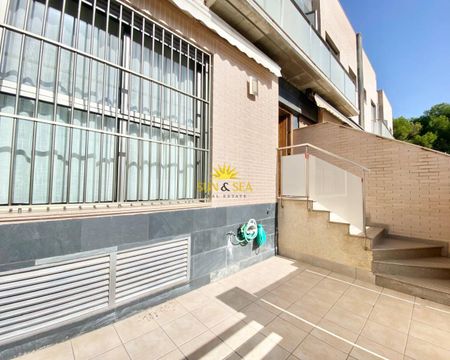 4 BEDROOM TRIPLEX - TORRE DE LA HORADADA - Photo 2