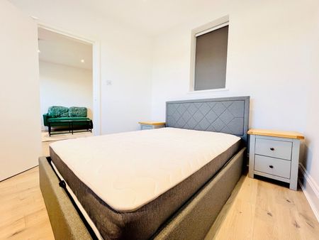 1 Bed Flat, Brixton Hill, SW2 - Photo 5