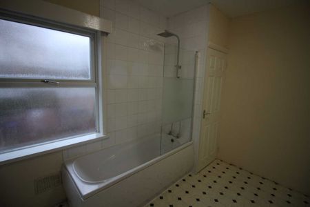 2 bed Terraced - Photo 2