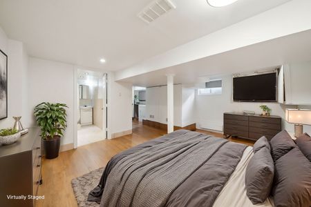 For Lease - 681 Scarlett Road Unit# Basement, Toronto, Ontario - Photo 5