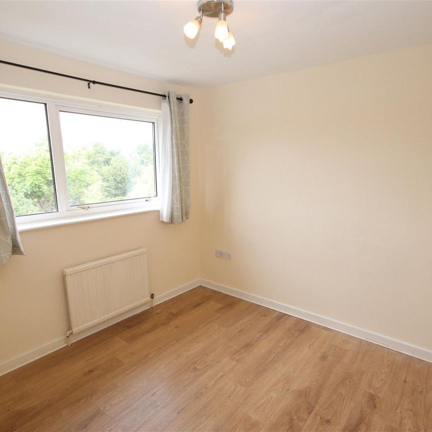 3 bedroom Semi-Detached House to let - Photo 1