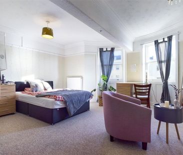 4 bedroom apartment to rent - Photo 6