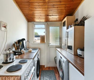 Bond Road, Mitcham - Photo 5