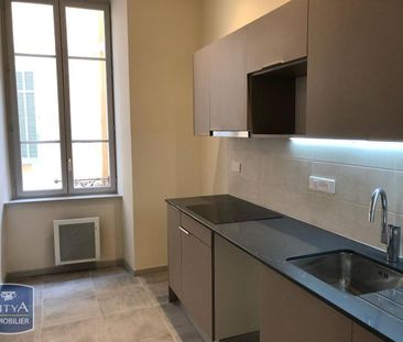 Location Appartement 3 pièces 78m² TOULON 83000 - Photo 4