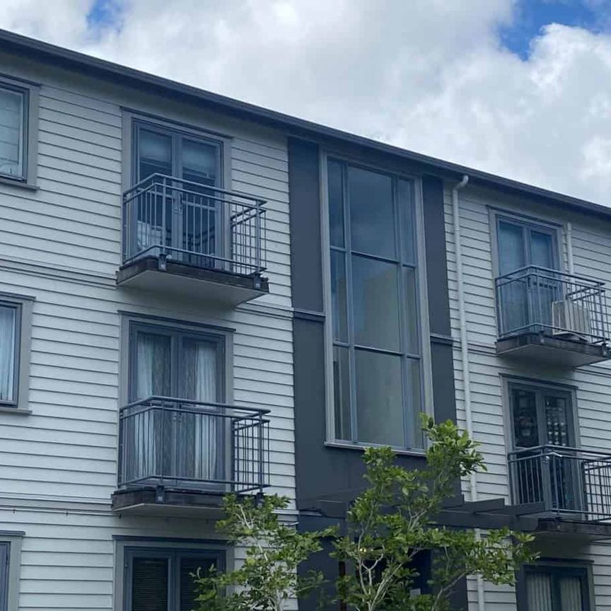 Crown Lynn Place - Photo 1