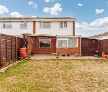 Chestnut Close, Hampton - Photo 5