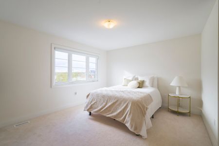 For Lease - 14 Velvet Drive, Whitby, Ontario - Photo 4