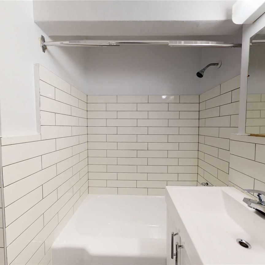 For Lease - 31 Clearview Heights Unit# 111, Toronto, Ontario - Photo 1