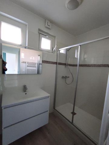 Location Appartement 3 pièces 62m² MILLAU 12100 - Photo 4