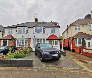 2 Bed Maisonette - Photo 3