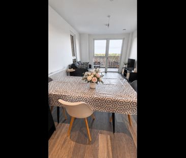 1 Bed Flat, Emerald House, W3 - Photo 3