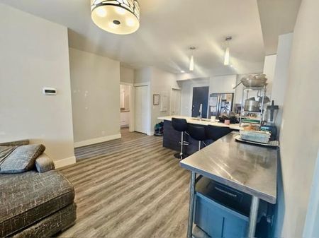 Second Floor at SoHo Kelowna! - Photo 4