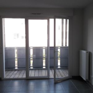 location Appartement T2 DE 39.97m² À ST HERBLAIN - Photo 2