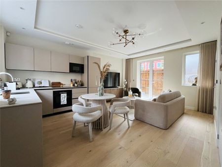 Warwick Place, London, W5 5PS - Photo 2