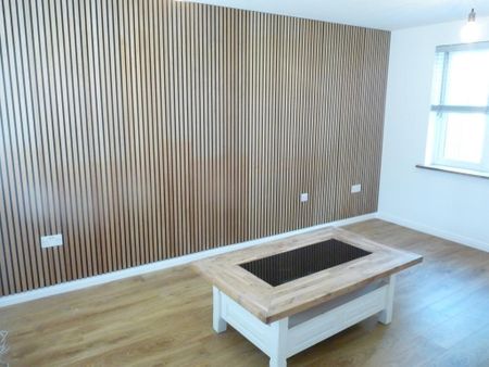 3 bedroom detached house to rent - Photo 2