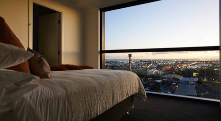 FURNISHED 2 Bed + 2 Bath Apartment - Photo 5