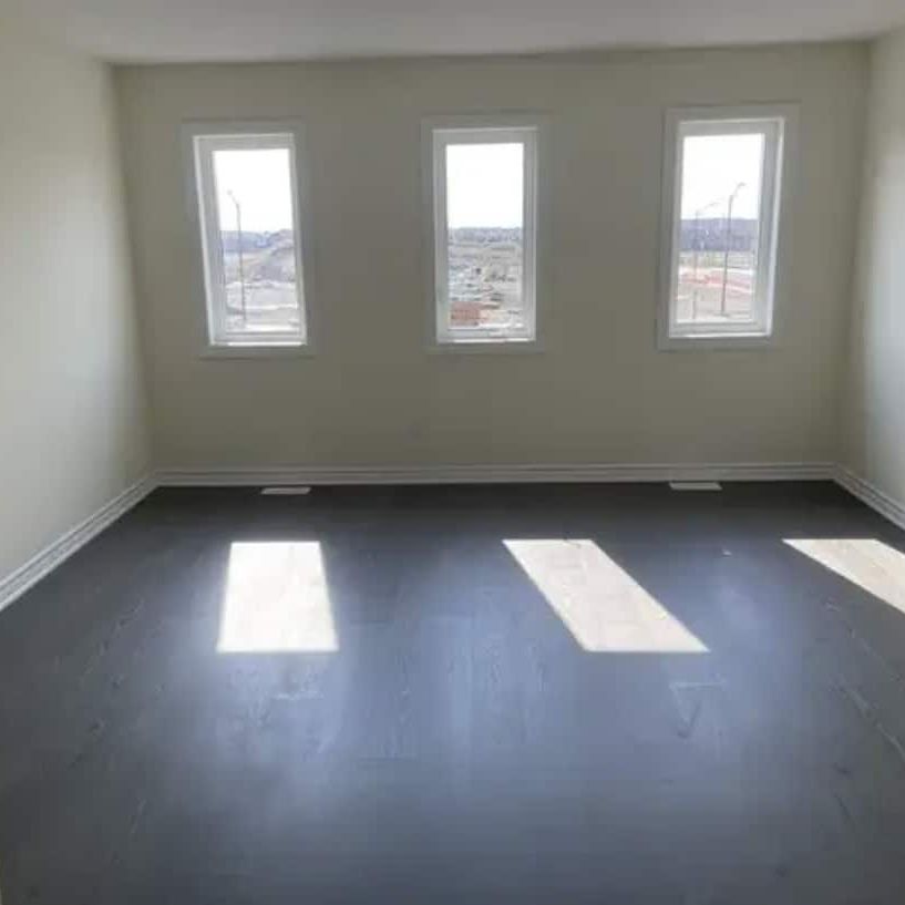 4 bedroom for rent in Whitby - Photo 1